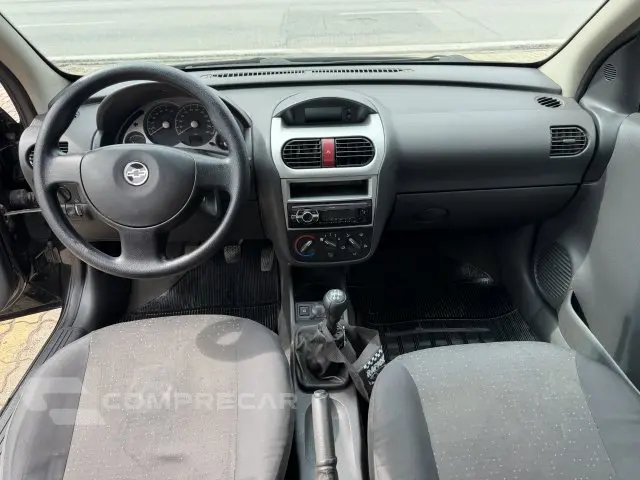 CORSA SEDAN - 1.4 MPFI PREMIUM SEDAN 8V 4P MANUAL