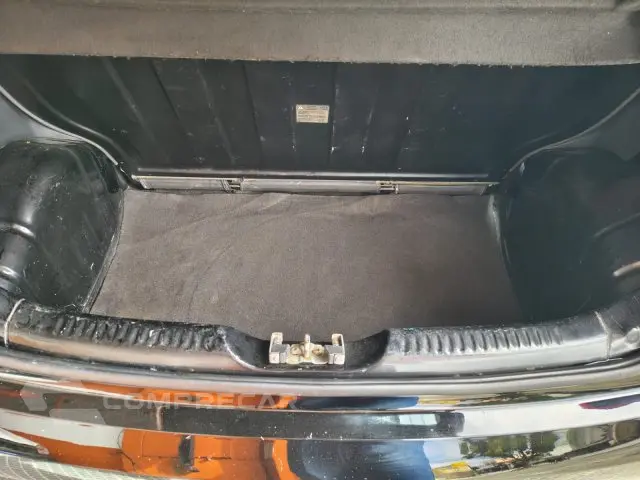 FOX - 1.0 MI 8V 4P MANUAL