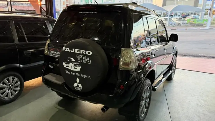 PAJERO TR4