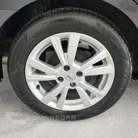 VERSA UNIQUE 1.6 16V FLEXSTART 4P AUT.