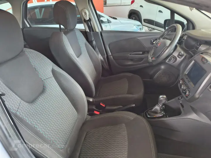 Captur 1.6 16V 4P FLEX SCE LIFE X-TRONIC CVT