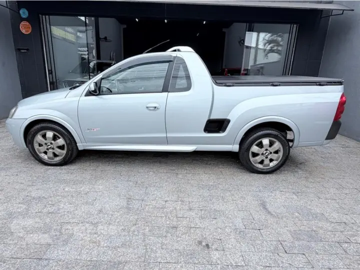 MONTANA 1.8 MPFI SPORT CS 8V FLEX 2P MANUAL