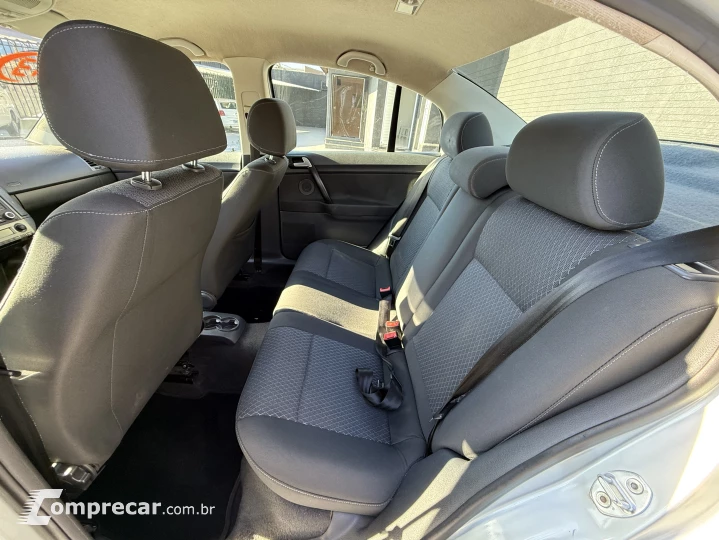 POLO SEDAN 2.0 MI Comfortline 8V