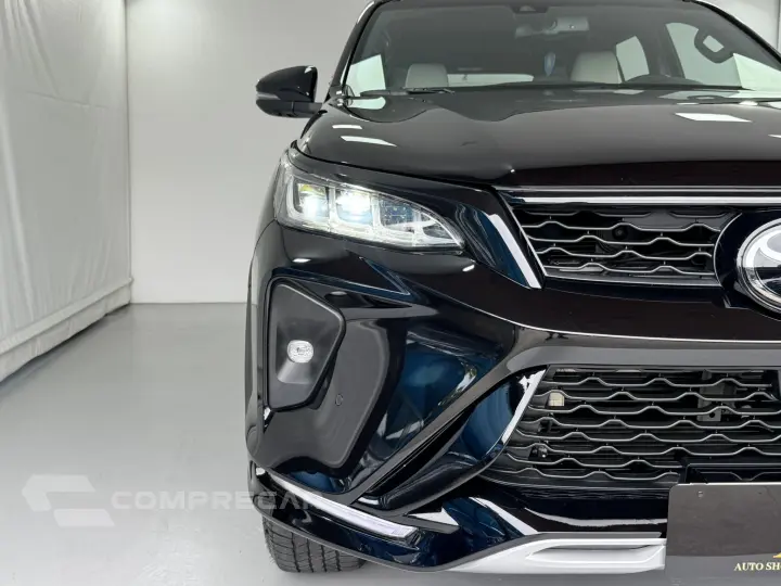 HILUX SW4 2.8 D-4d Turbo Diamond 7L