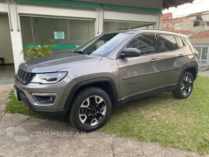 COMPASS 2.0 16V Trailhawk 4X4