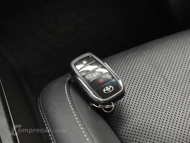 HILUX SW4 - 2.8 D-4D TURBO SRX 4X4 AUTOMÁTICO