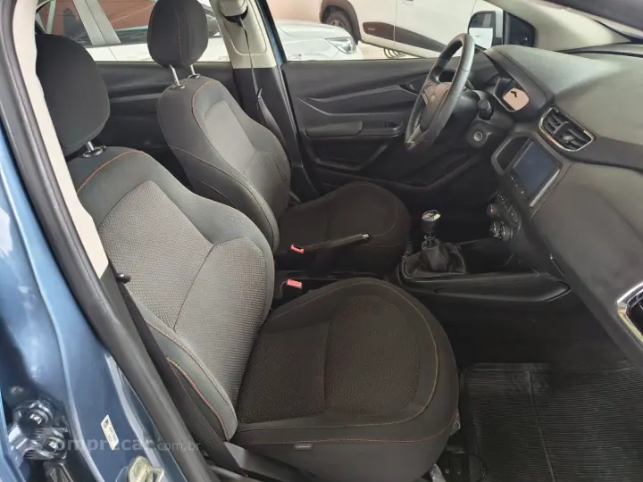 Onix Hatch 1.0 4P FLEX LT LOLLAPALOOZA