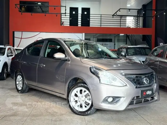 VERSA - 1.6 16V SV 4P XTRONIC
