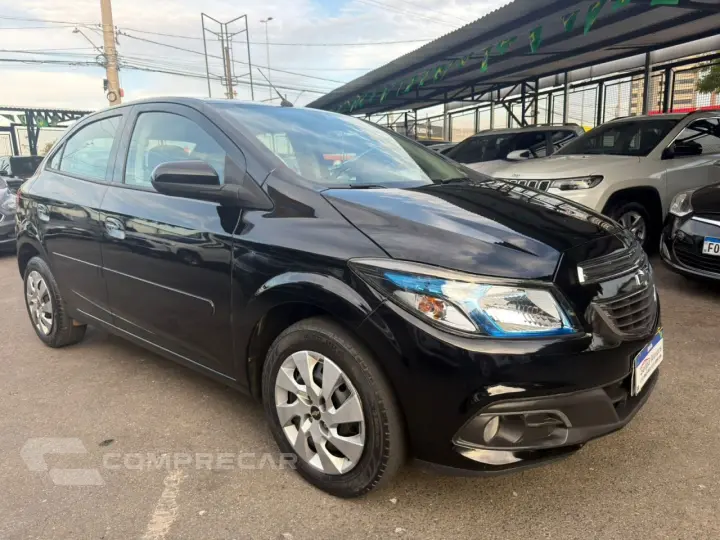 Onix Hatch 1.4 4P FLEX LT