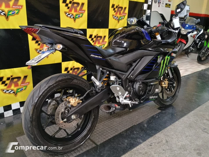 YZF R3 monster
