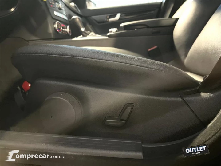 C 180 1.6 CGI SPORT 16V TURBO GASOLINA 4P AUTOMÁT
