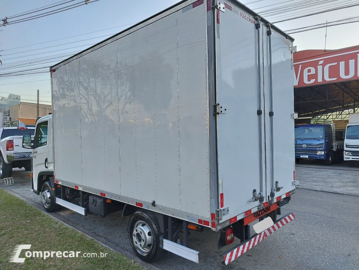 Delivery Express+  2.8 Prime + Baú Facchini