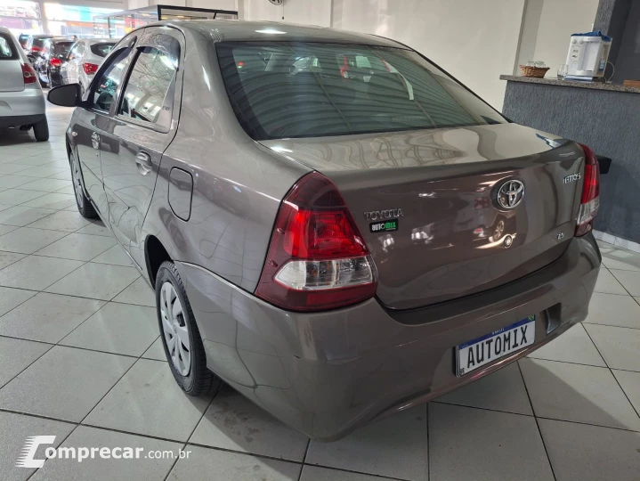 ETIOS 1.5 X Sedan 16V