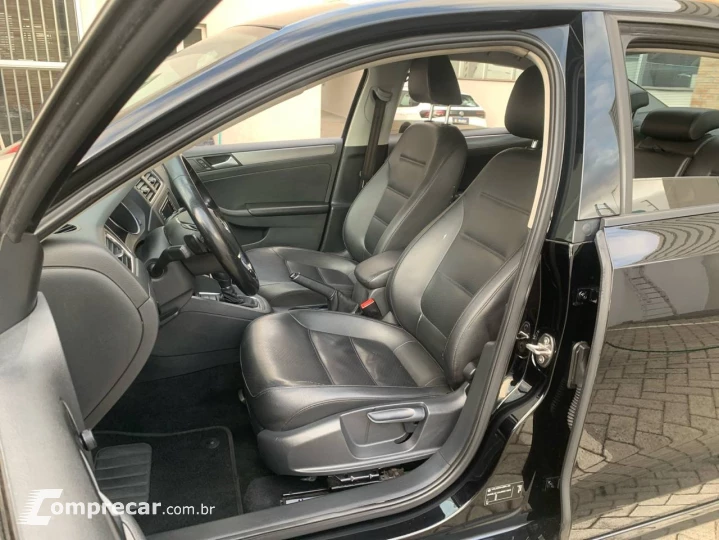 JETTA Comfortline 1.4 TSI 16V 4p Aut.