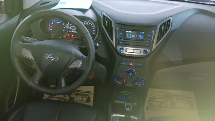 HB20S 1.6 COMFORT PLUS 16V FLEX 4P AUTOMATICO