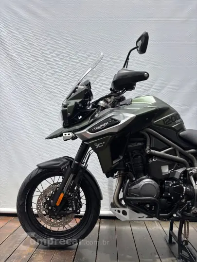TRIUMPH TIGER 1200 XCX