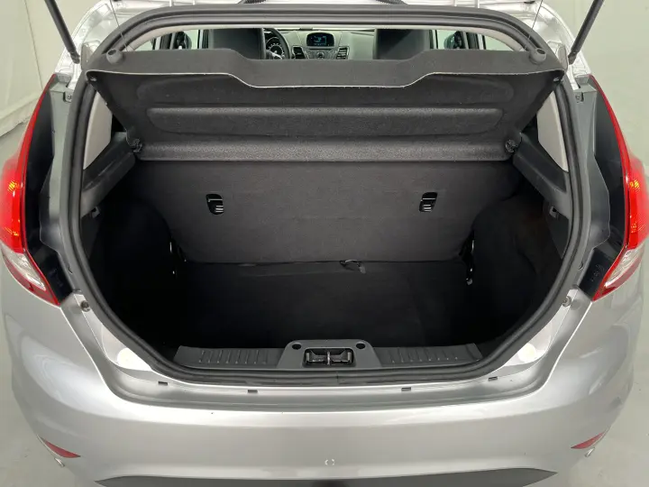 FIESTA 1.6 Titanium Hatch 16V