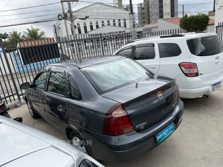 CORSA 1.4 MPFI Premium Sedan 8V