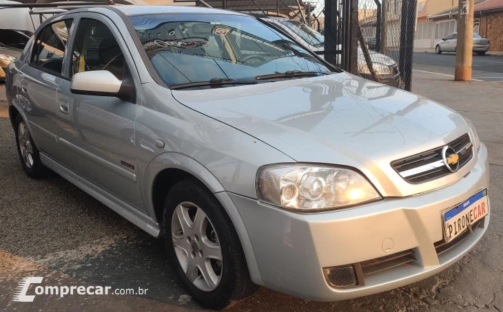 ASTRA 2.0 MPFI Advantage 8V