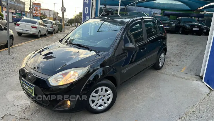 FIESTA 1.6 MPI Hatch 8V
