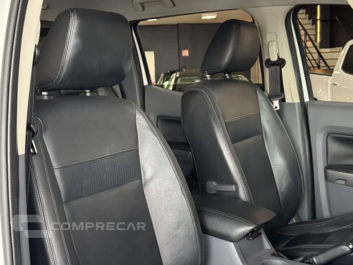 Ranger 3.2 20V CABINE DUPLA 4X4 LIMITED TURBO DIESEL AUTOMÁT