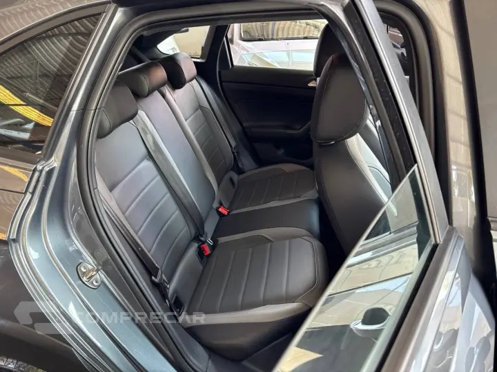 Nivus Highline 1.0 200 TSI Flex Aut.