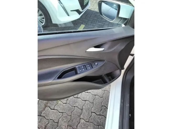 ONIX 1.0 TURBO FLEX LTZ AUTOMÁTICO