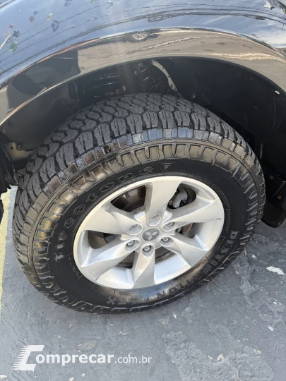 PAJERO DAKAR 3.2 HPE 4X4 7 Lugares 16V