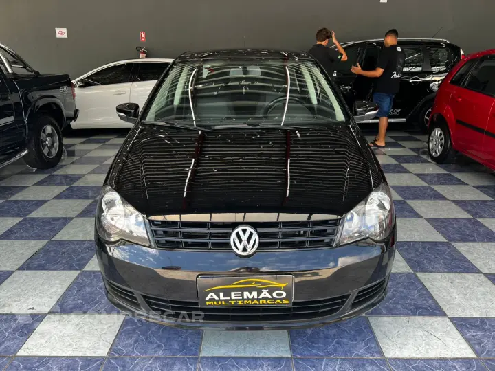 POLO SEDAN 1.6 MI 8V