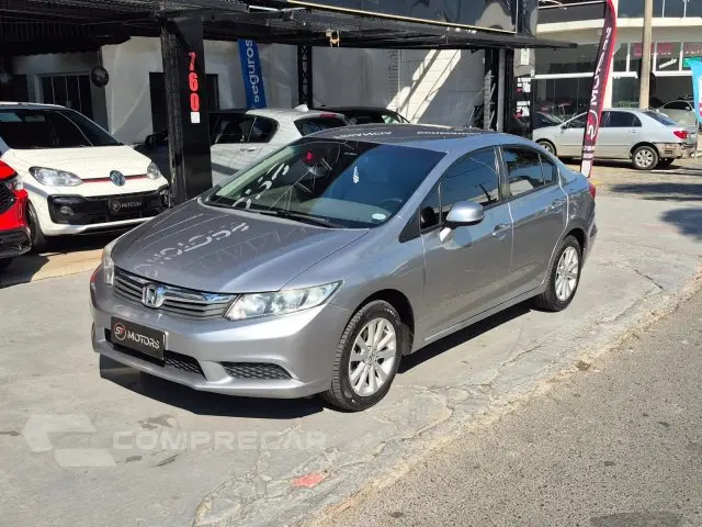 CIVIC - 1.8 LXS 16V 4P AUTOMÁTICO