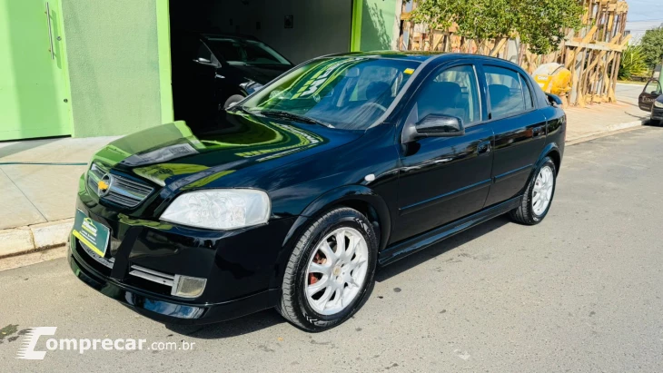 ASTRA 2.0 MPFI Comfort 8V