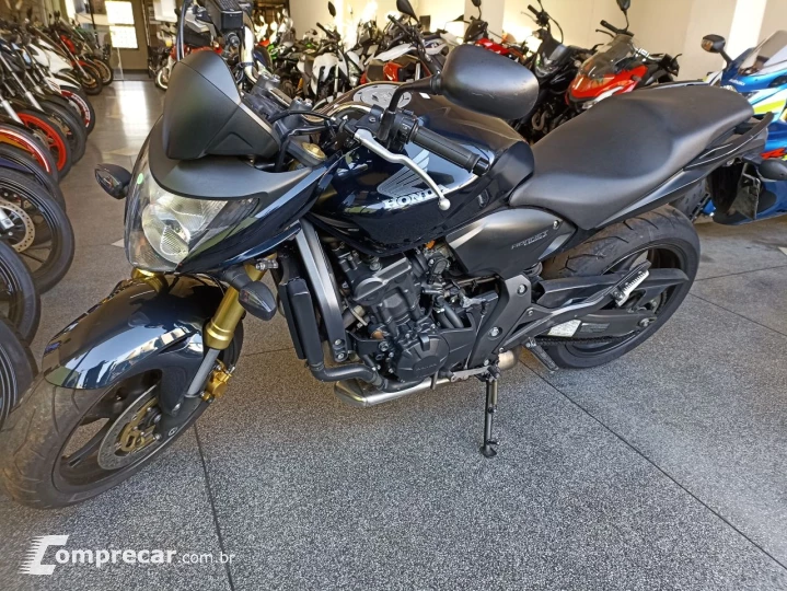 CB 600F HORNET