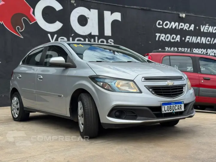 Onix 1.4 LT SPE/4