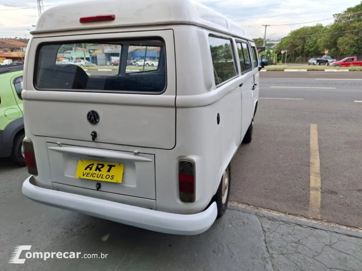 KOMBI 1.6 MI STD Escolar 8V