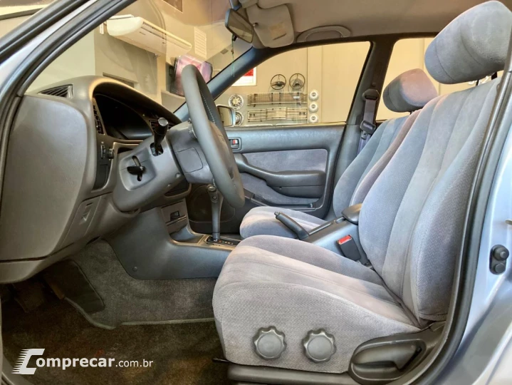 Camry 2.2 16V 4P LE AUTOMÁTICO