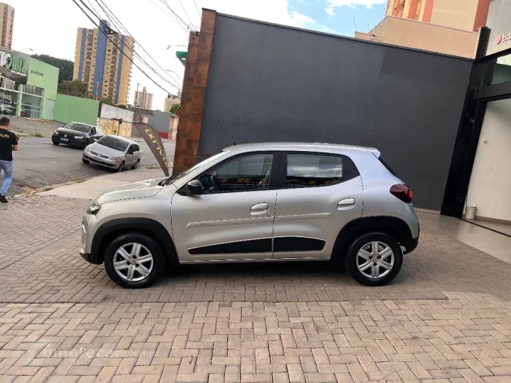 KWID Intense 1.0 Flex 12V 5p Mec.