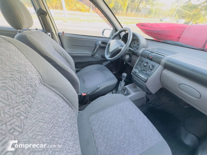 Classic Sedan 1.0 4P VHCE FLEX LS