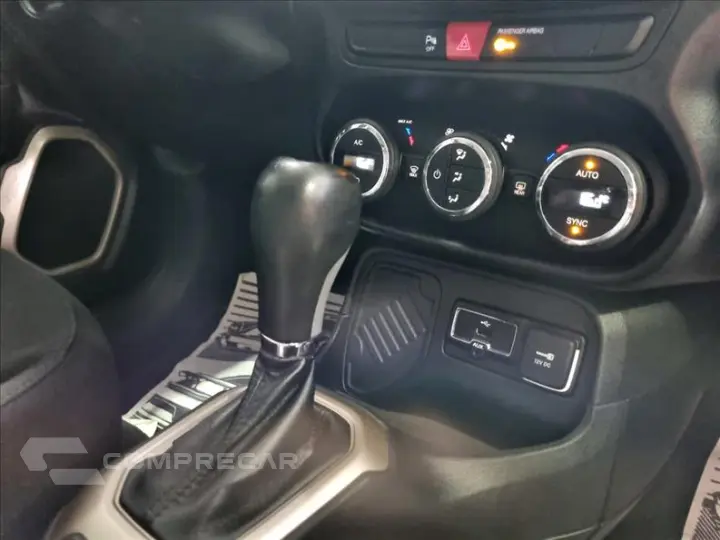 RENEGADE 1.8 16V Longitude