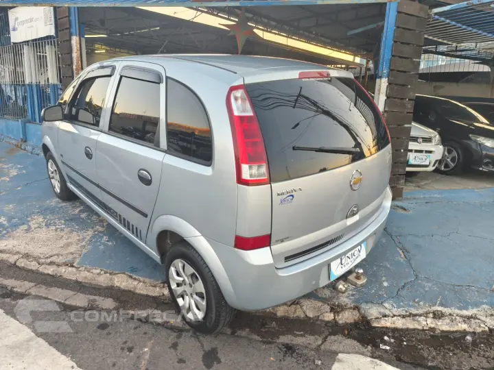 MERIVA 1.8 MPFI JOY 8V