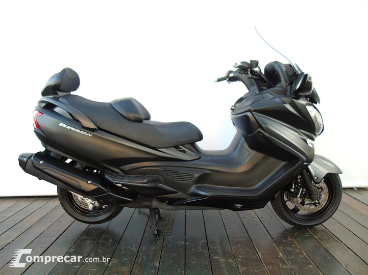 SUZUKI BURGMAN 650 EXECUTIVE