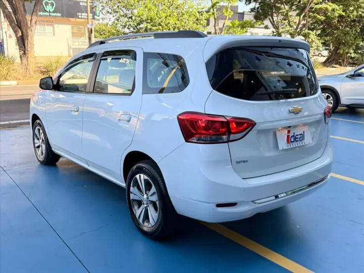 SPIN 1.8 PREMIER 8V FLEX 4P AUTOMÁTICO