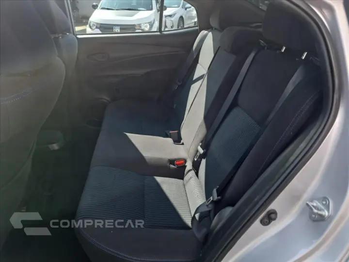 YARIS 1.5 16V FLEX SEDAN XL LIVE MULTIDRIVE