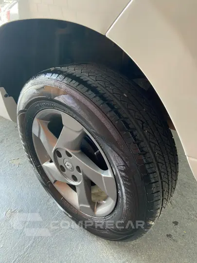 DUSTER 2.0 Tech Road II 4X2 16V