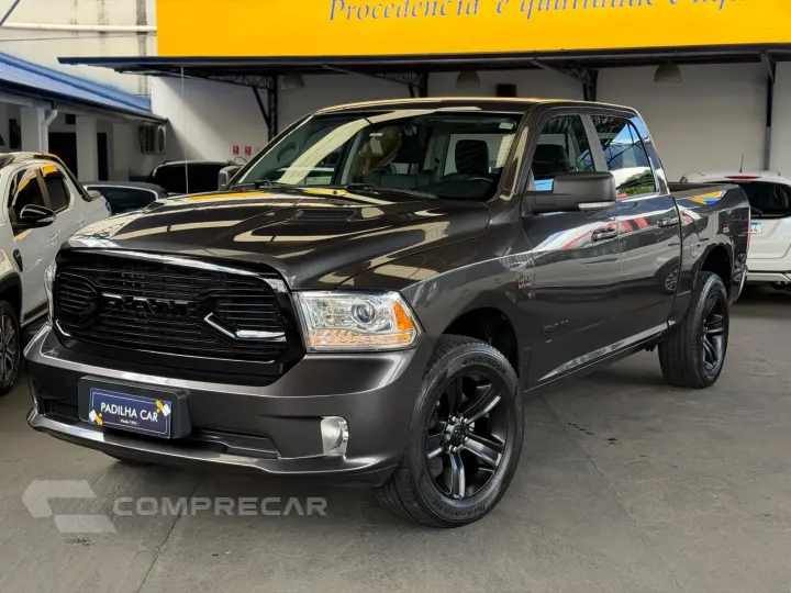 CLASSIC LARAMIE NIGHT ED. 5.7 4X4 Aut.