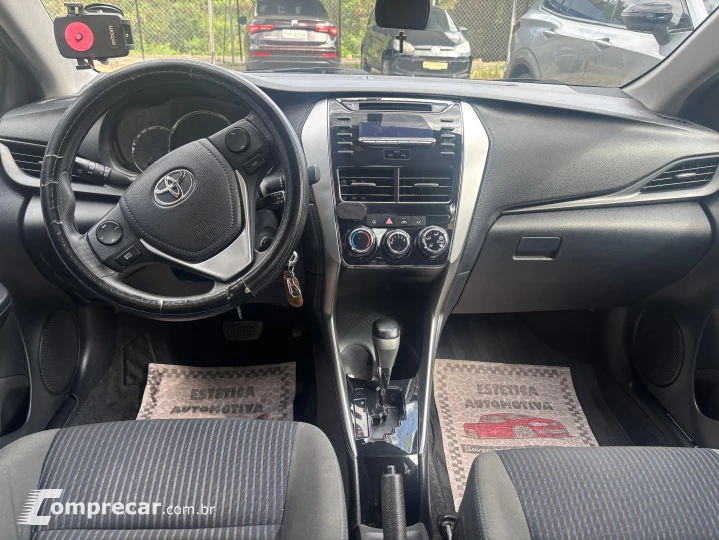 YARIS 1.5 16V Sedan XL