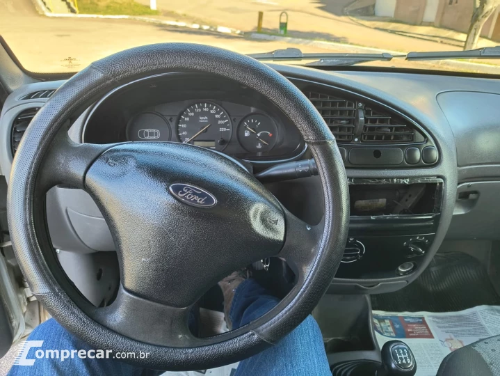 COURIER 1.6 L 8V