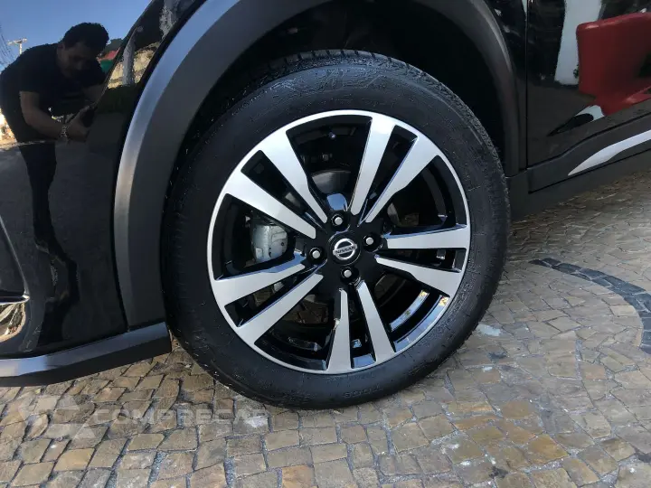 Kicks 1.6 16V Flexstart Advance Xtronic