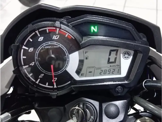 YS 150 FAZER SED - Street