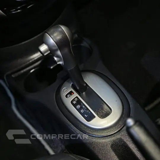 VERSA UNIQUE 1.6 16V FlexStart 4p Aut.