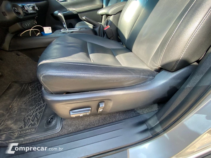 HILUX 2.8 D-4d Turbo CD SRX 4X4